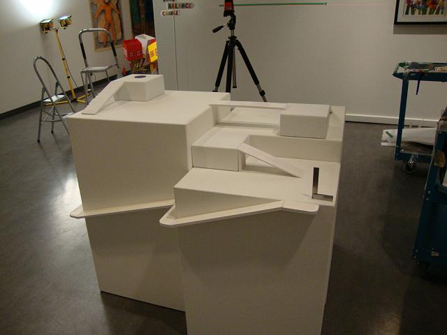 install - an assent of polymen (13).JPG - final layout of the top levels with mini-plinths, ramps and bridges